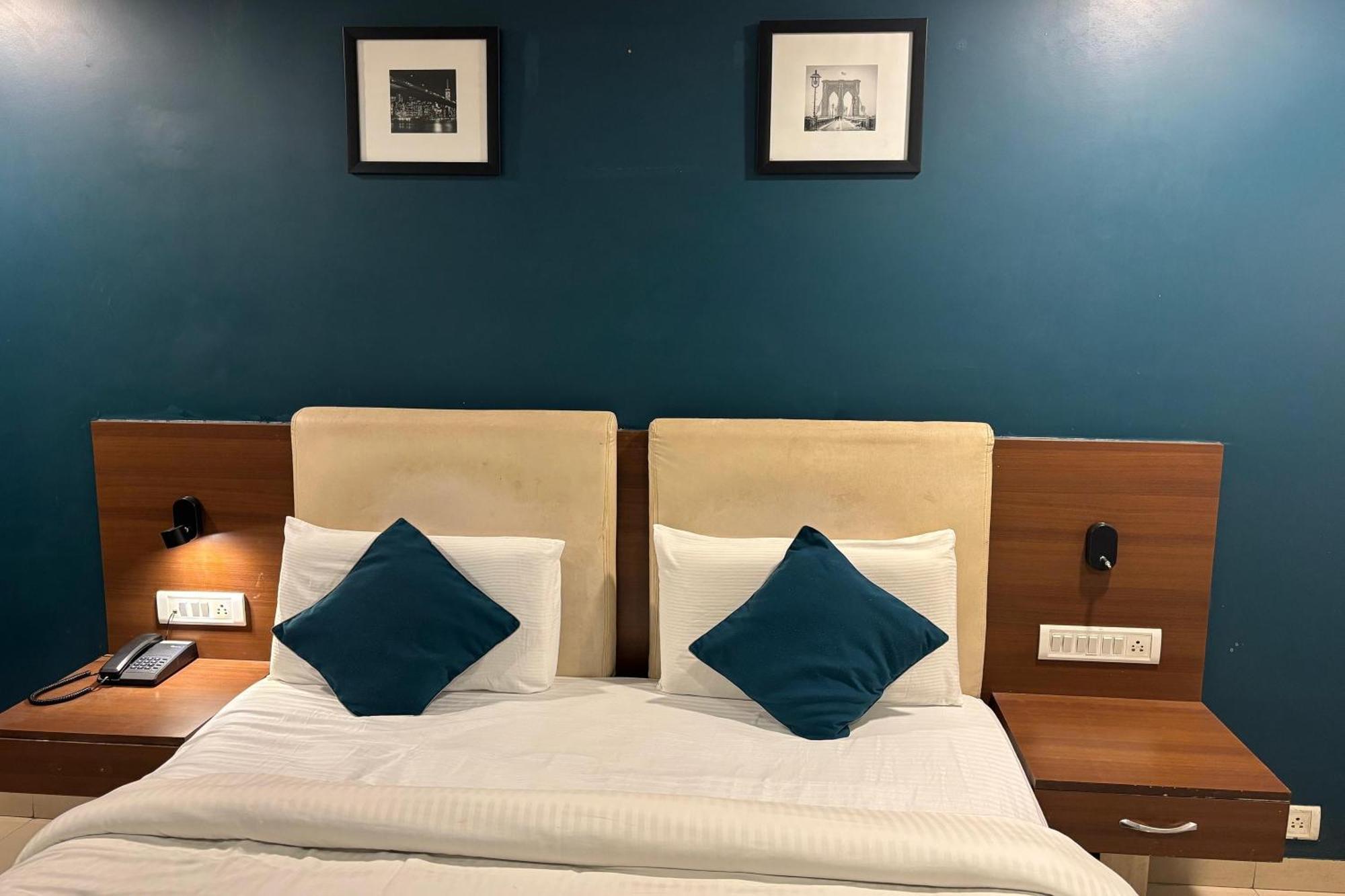 Hotel Concord Galaxy Βομβάη Εξωτερικό φωτογραφία