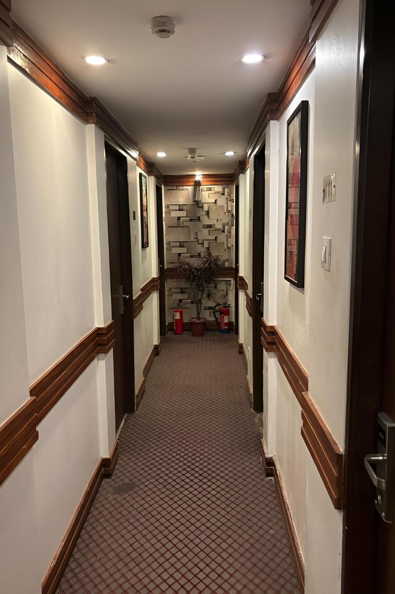 Hotel Concord Galaxy Βομβάη Εξωτερικό φωτογραφία